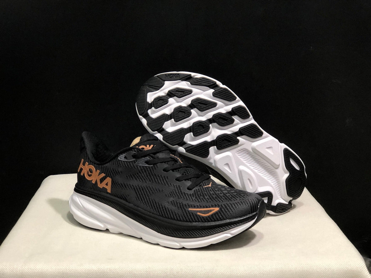 HOKA ONE ONE Clifton 9 Running Shoes