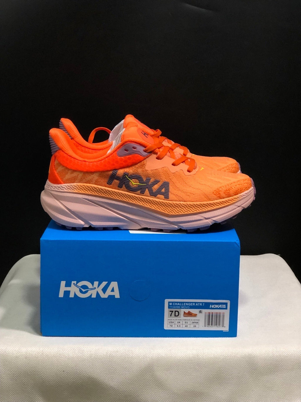 HOKA ONE ONE Challenger 7 Trail Running Shoes