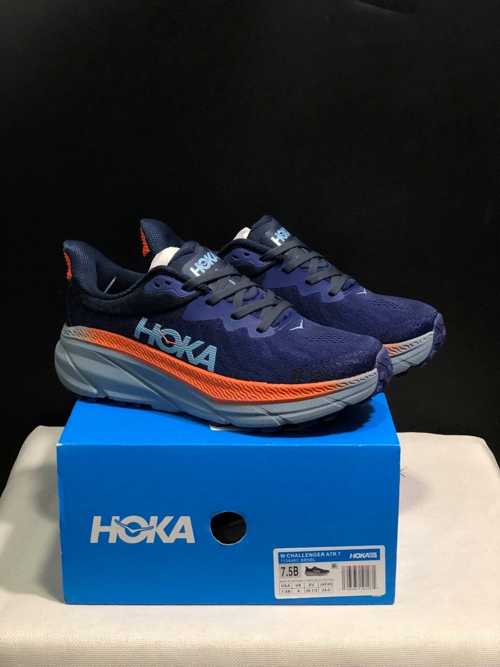 HOKA ONE ONE Challenger 7 Trail Running Shoes