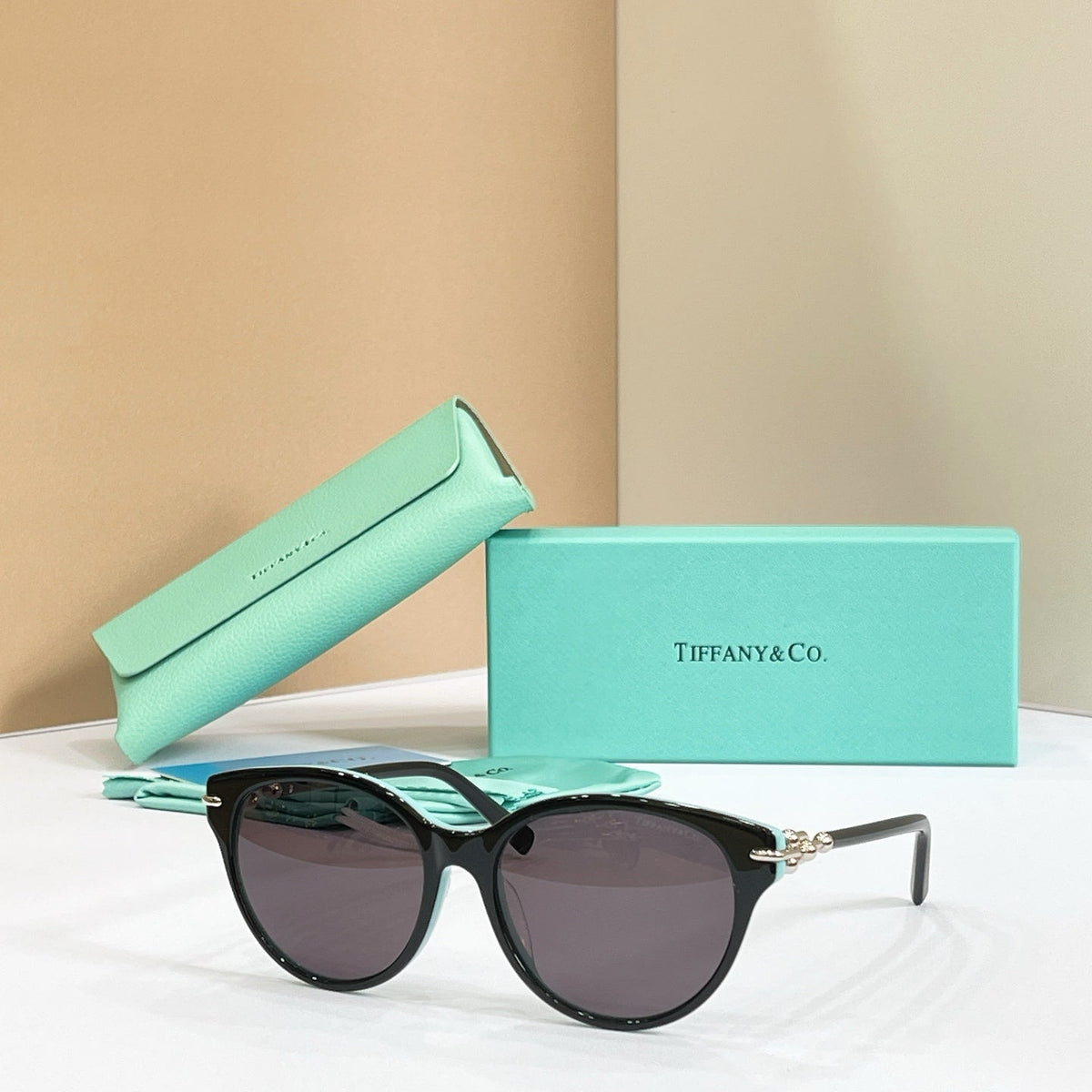 Tiffany & Co. TF2289D Eyeglass Frames