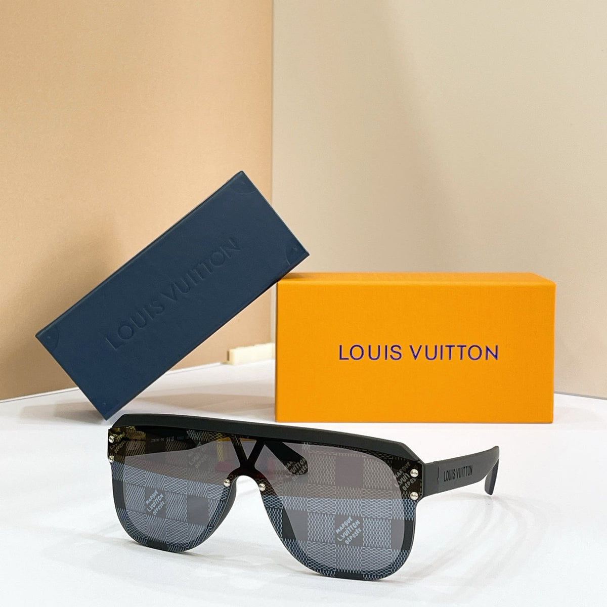 Louis Vuitton Z2878U Sunglasses