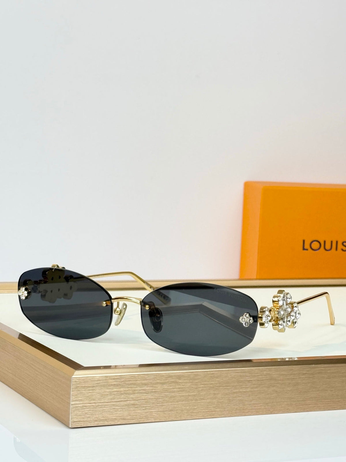 Louis Vuitton Z3186U Sunglasses