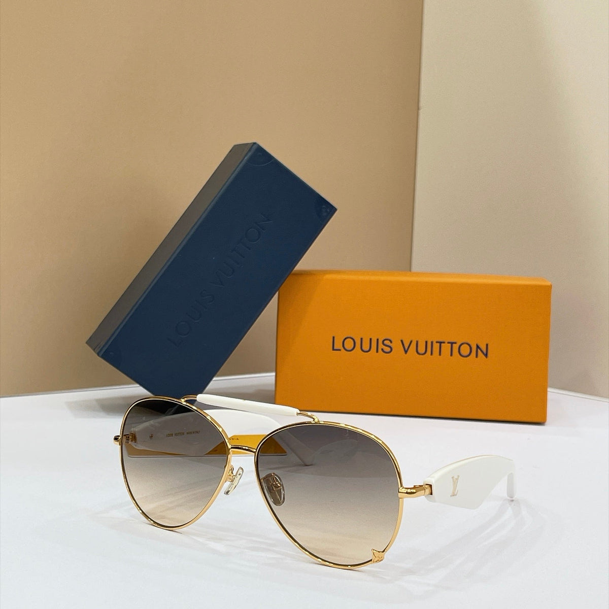 Louis Vuitton Z3462U Sunglasses